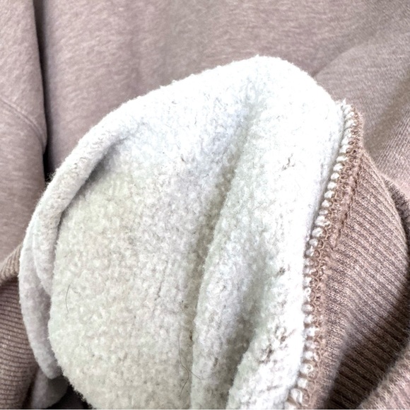 Aritzia TNA Cozy Sweatfleece oversized mockneck fleece sweatshirt - Picture 10 of 10